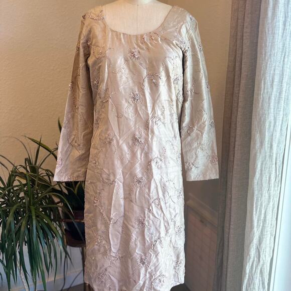 Vintage Women’s Large Tunic Beige Embroidered Sheath Dress Long Sleeve Beaded - Picture 1 of 4